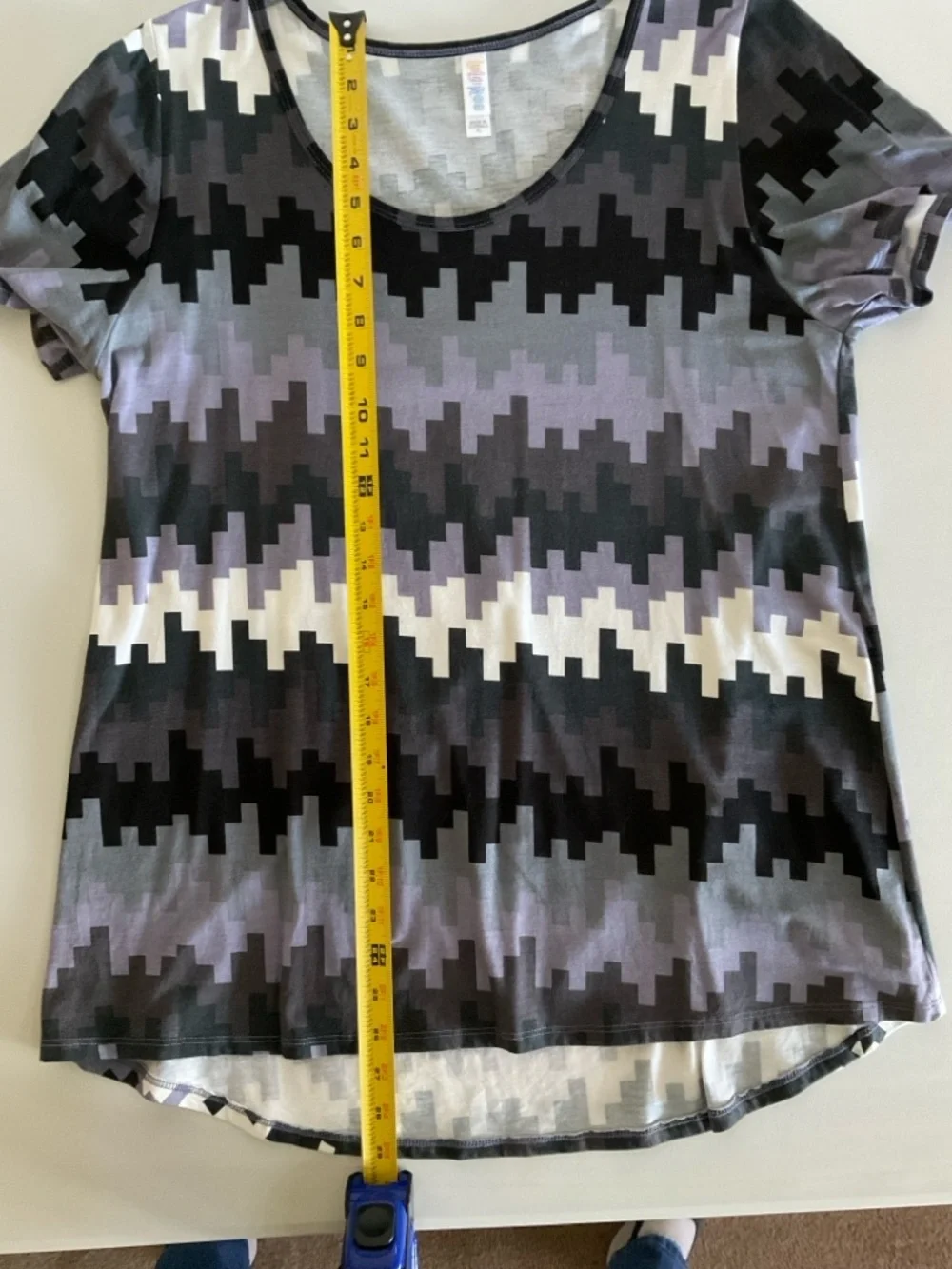 LuLaRoe Classic Shirt Tee in Black, Gray & Lavender XL - Picture 11 of 12